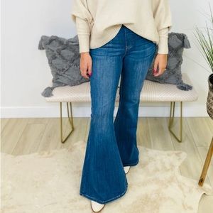 Judy Blue Super Flare Jeans